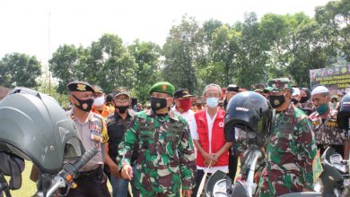 Dandim 0610 Letkol Inf Zaenal Mustofa bersama Kapolres dan lainnya melakukan pengecekan sejumlah kendaraan untuk antisipasi terjadinya bencana. (foto: pendim 0610/sumedang)