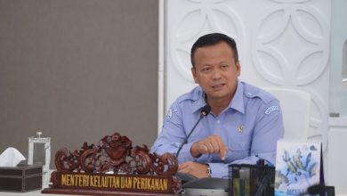 Menteri Kelautan dan Perikanan Edhy Prabowo dalam agenda rapat kerjanya beberapa waktu lalu. (foto: dok/kpp)