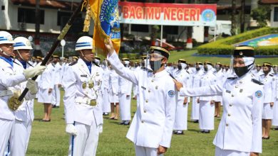 Prosesi pelantikan 1.098 muda praja IPDN Angkatan XXXI Tahun 2020 di Lapangan Parade Kampus IPDN Jatinangor Kabupaten Sumedang (foto: ist/humas ipdn)