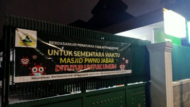 Berkaitan dengan imbauan pemerintah karena Kota Bandung masuk Zona Merah Covid-19, Kompleks Perkantoran PWNU Jawa Barat tutup sementara waktu. (Foto: Humas PWNU Jabar)