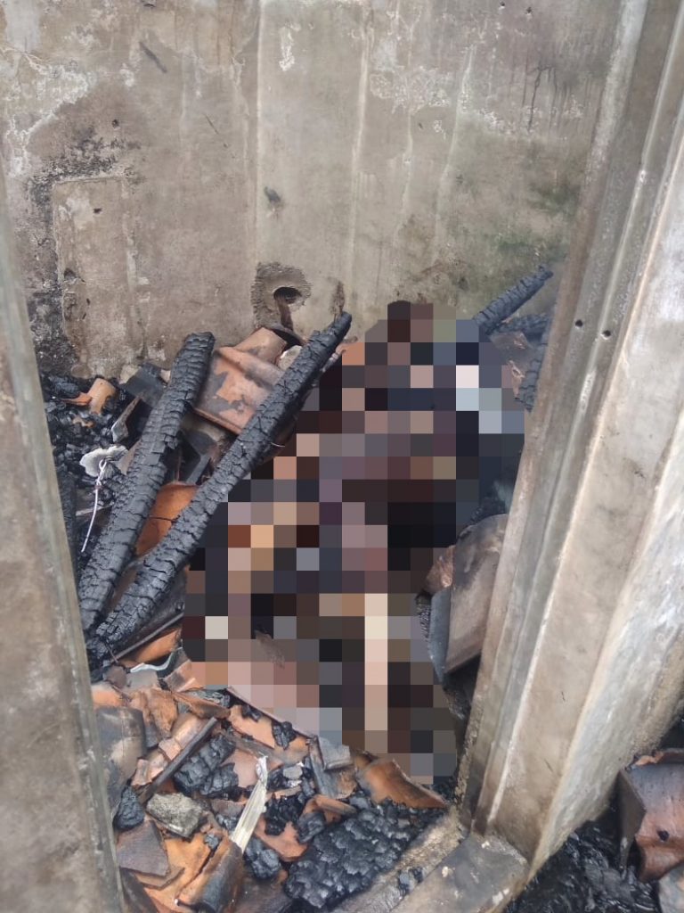 Musibah kebakaran yang terjadi di Desa Cibitung Kecamatan Buahdua Kabupaten Sumedang pada Selasa (8/12) siang tadi menelan satu korban jiwa. (Foto: Istimewa)