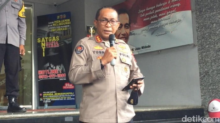 Kabid Humas Polda Metro Jaya, Kombes Pol Yusri Yunus memberikan keterangan pers, beberapa waktu lalu. (Foto: DetikNews)