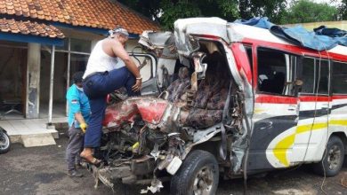 Kondisi kendaraan yang terlibat kecelakaan beruntun di ruas Tol Cipali KM 78 jalur A 9, Senin (30/11) (foto: tribunjabar)