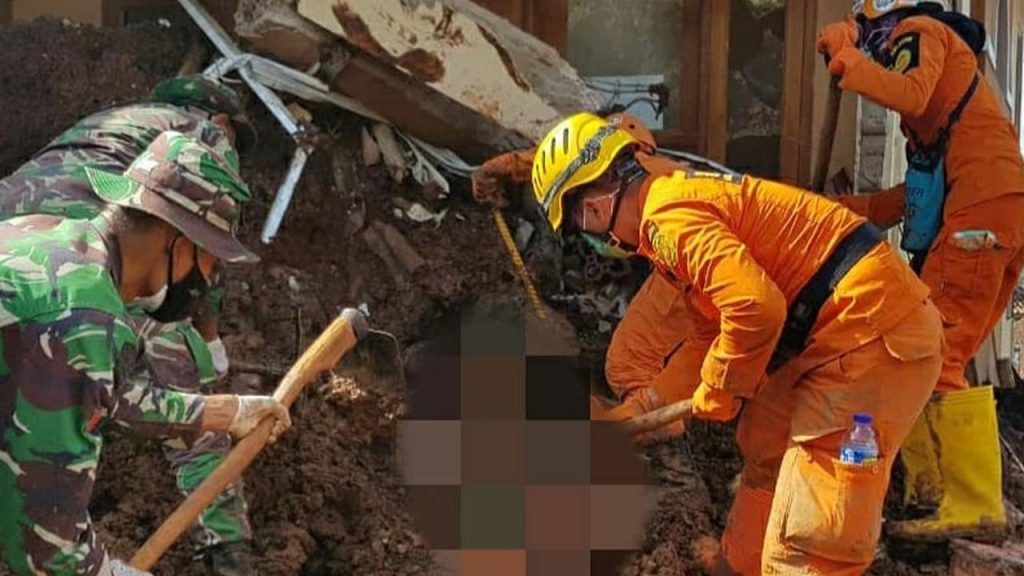 Tim SAR gabungan kembali menemukan korban tertimbun longsor. (Foto: Dok/Basarnas)