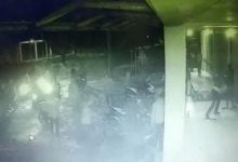 Berikut ini tangkap layar dari kamera CCTV atas adanya pembacokan yang terjadi di Sukabumi pada malam tahun baru. (Foto: IST)