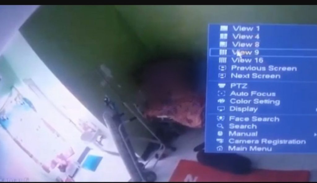 Pasien Covid-19 terekam begituan di RSUD Dompu. (Foto: dok/Radar Lombok)