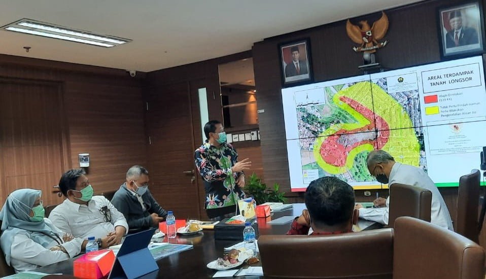 Datangi PUPR, Bupati Tindaklanjuti Pembangunan Rumah Relokasi Bagi ...