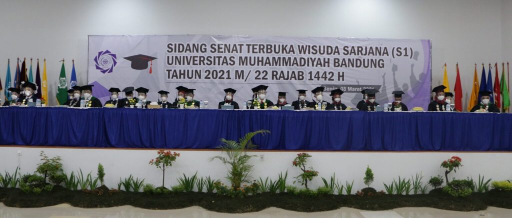 Pelaksanaan senat terbuka wisuda sarjana (S1) Universitas Muhammadiyah Bandung (UMBandung), Senin 8 Maret 2021 (Foto: Istimewa)