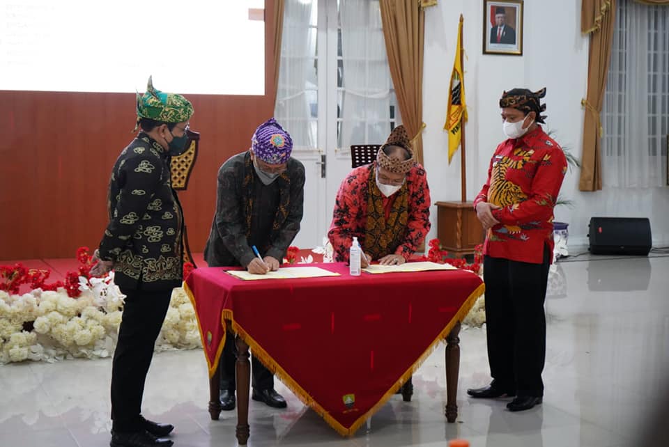 Peresmian Program Desa Cantik Simpatik dan Integrasi e-Sakip Desa dengan Sistem Informasi Desa, Program di Gedung Negara Kabupaten Sumedang, Jumat (4/6/2021). (Foto: IST)