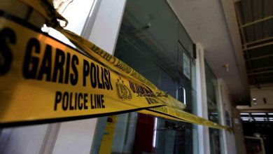 Gagal bobol tiga mesin ATM, pelaku diamankan polisi. (Foto: NET)