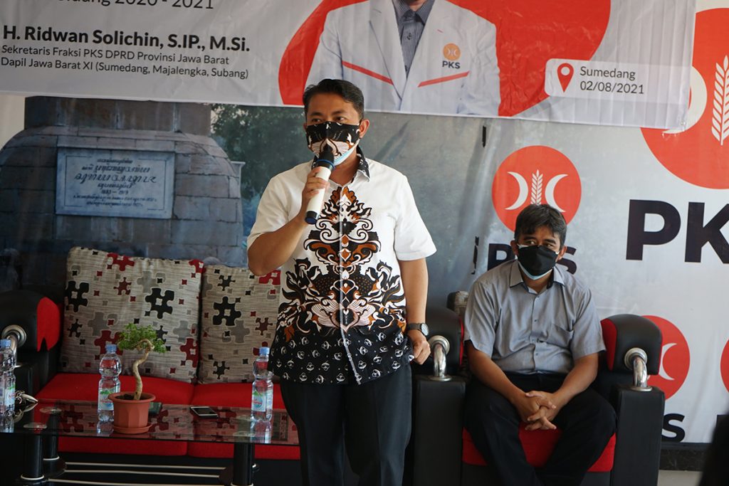 Kang RinSo saat memberikan pemaparan saat Reses di Aula DPD PKS Sumedang