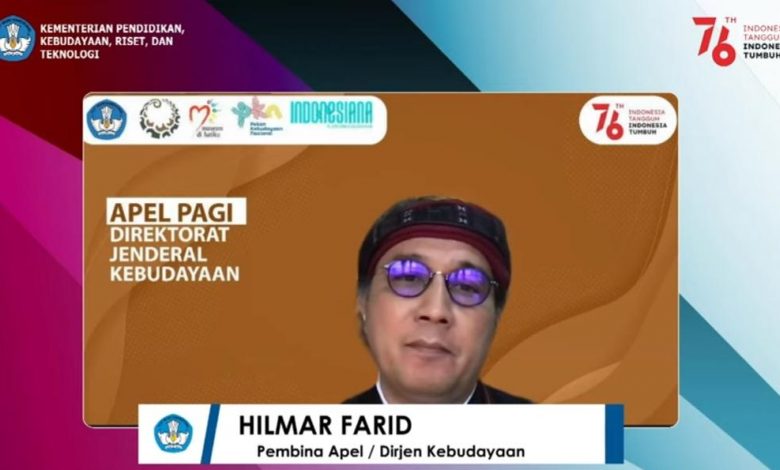 Direktur Jenderal Kebudayaan Kemendikbudristek, Hilmar Farid saat menjadi pembina Apel Pagi Kemendikbudristek yang digelar secara virtual, Senin (16/8/2021). (Foto: Kemendikbud)