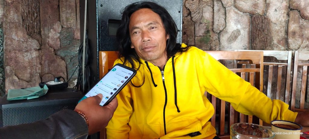 KETERANGAN PERS : Kader Simpatisan Partai Golkar saat diminta tanggapan mengenai partai Golkar