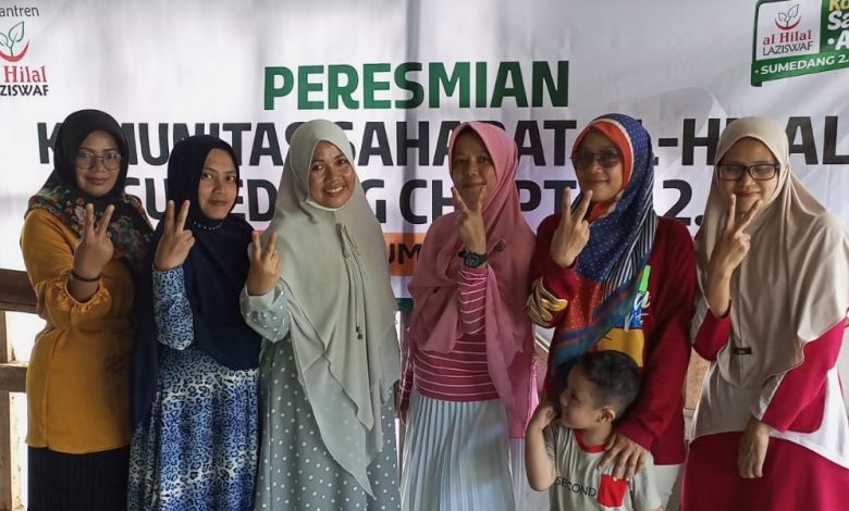 foto bersama di sekretariat Al Hilal Sumedang Chapter 2.0