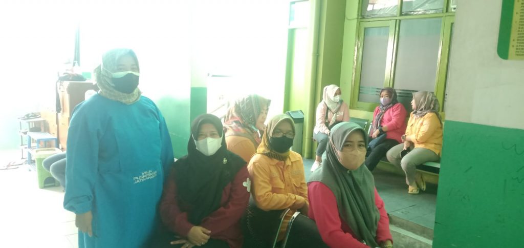 Suasana pelayanan di Puskesmas Jatinangor