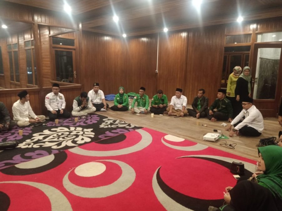 RAKORCAB PPP Garut juga menjadi ajang silaturahmi sesama kader, Sabtu. ist