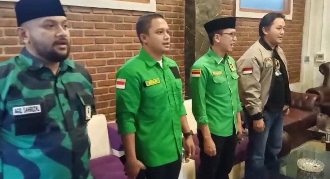 KETUA Badan Saksi Pemilu PPP Garut Ryan Multama Ranu Putra, S.H (dua kiri) menghadiri Rakorcab PPP Garut, Sabtu. ist